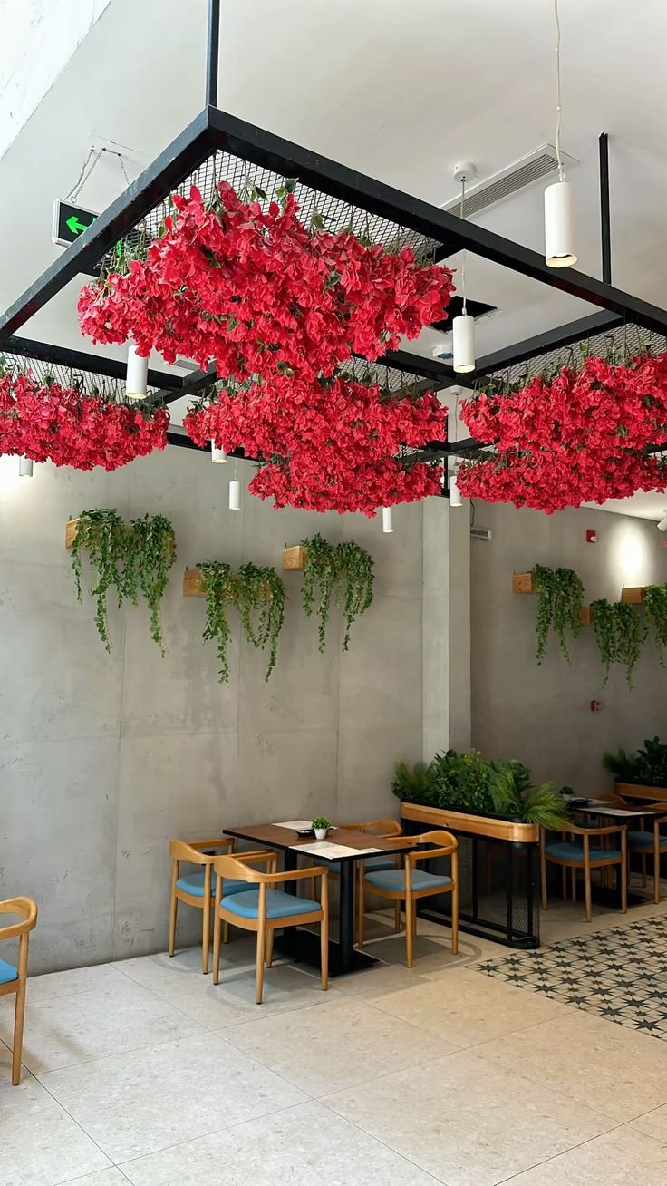 Arranjo pendente com flores e folhagens permanentes - opção 17